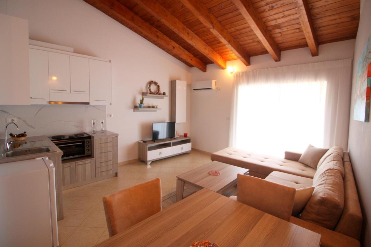 Atlantis Apartments Sarande Exterior photo