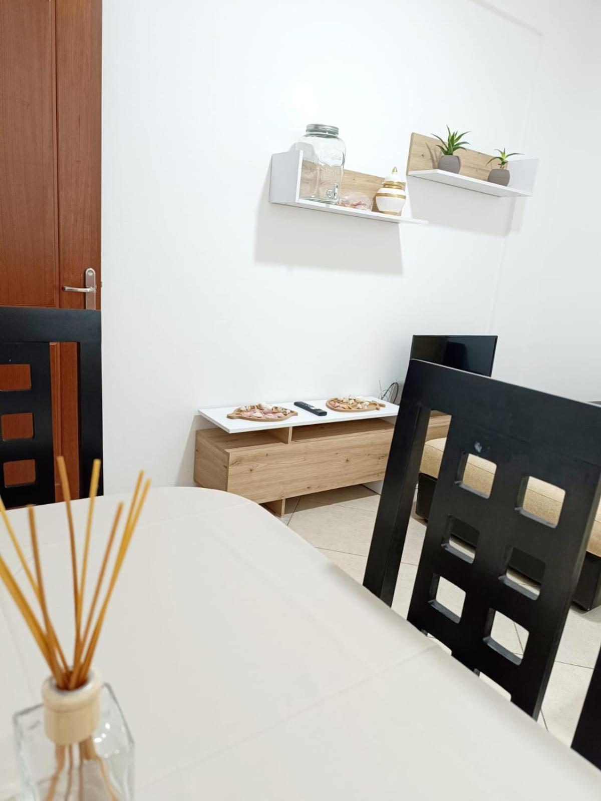 Atlantis Apartments Sarande Exterior photo